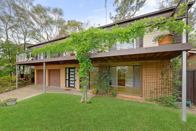 16 Evans Road, Hornsby Heights NSW 2077