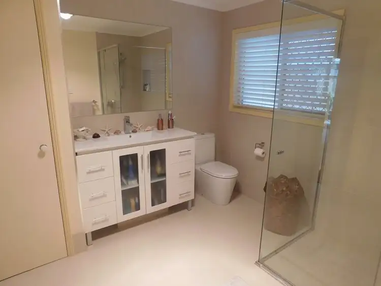 Fifth view of Homely house listing, 9 Hutton Avenue, Wynnum QLD 4178