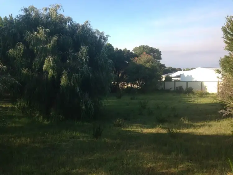 2 Bay Court, Peaceful Bay WA 6333