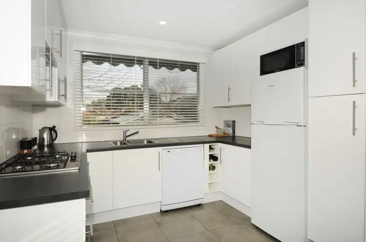 40 Rosemary Crescent, Frankston North VIC 3200