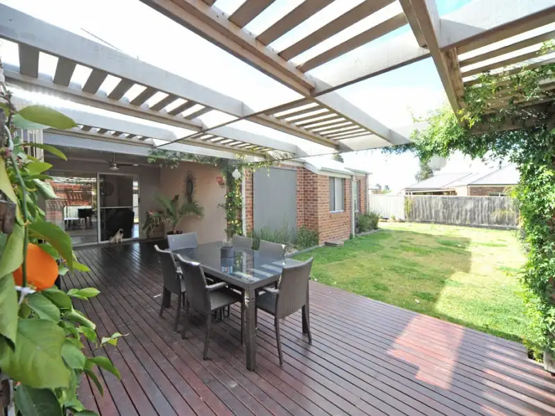 Main view of Homely house listing, 4 Arinya Close, Ascot VIC 3551