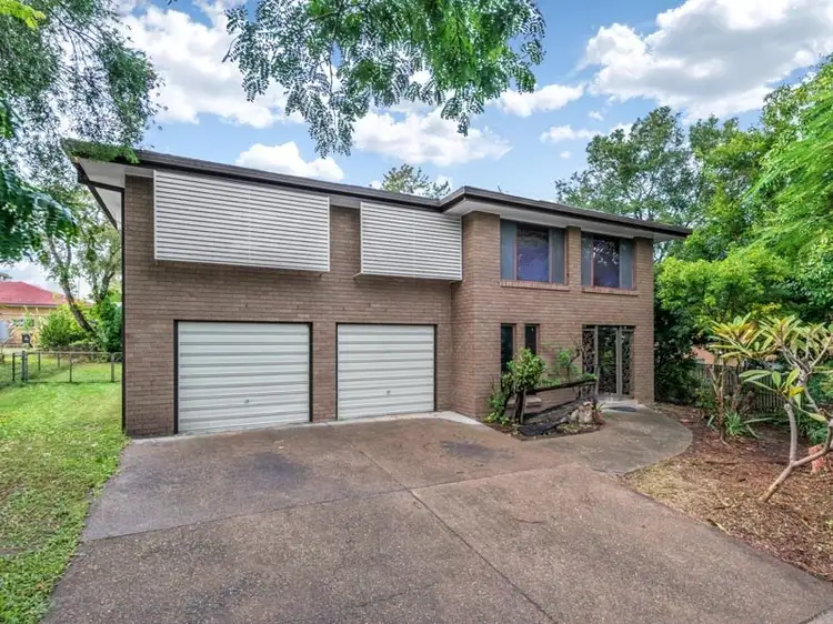 882 Oxley Road, Oxley QLD 4075