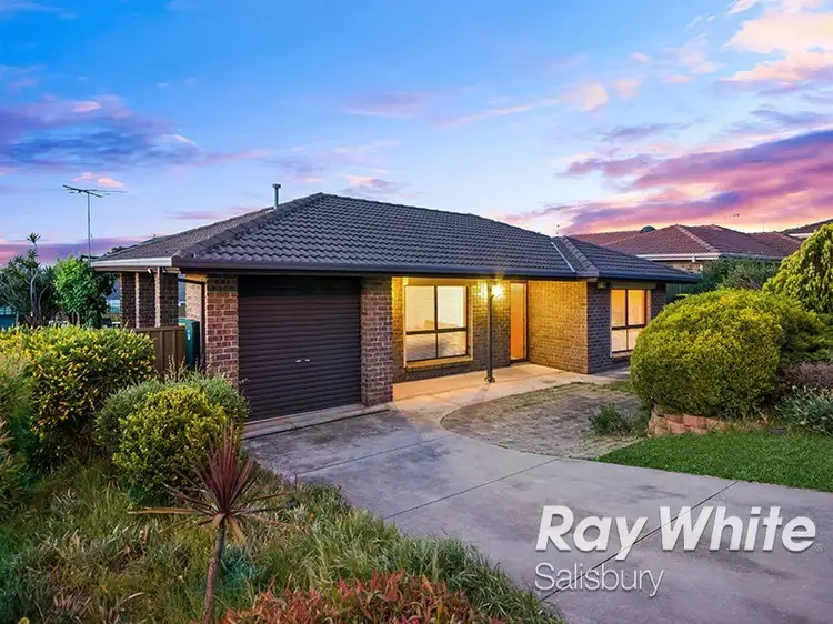 9 Jenolan Crescent, Hillbank SA 5112
