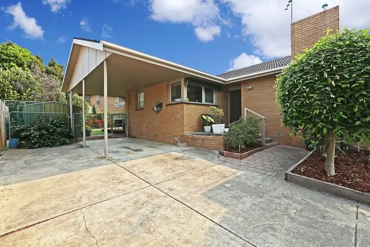 Second view of Homely house listing, 5 Emerald Court, Belmont VIC 3216