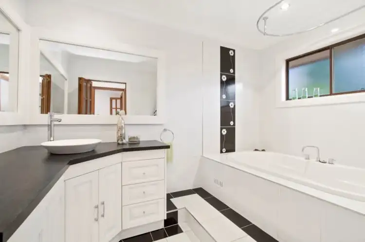 Fifth view of Homely house listing, 2 Waratah Street, Bowen Mountain NSW 2753