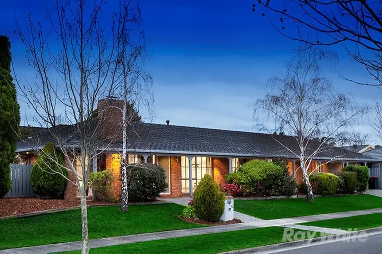 10 Pitfield Crescent, Rowville VIC 3178