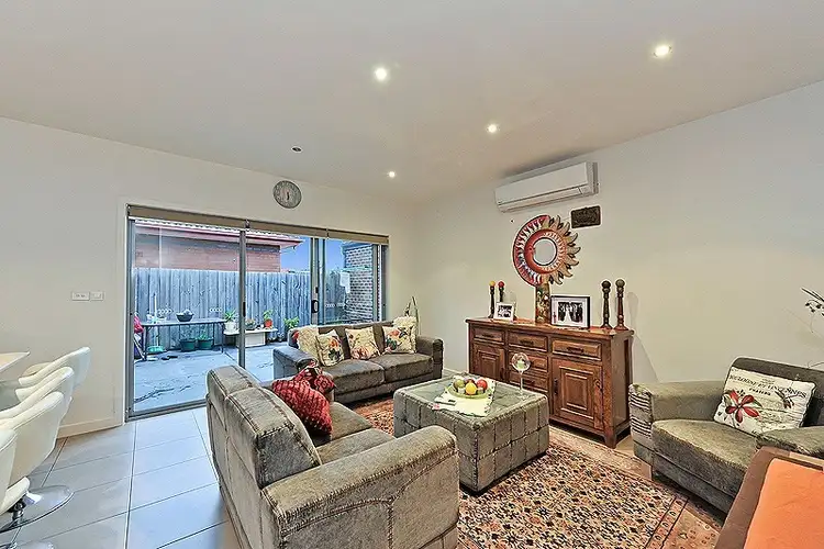 Fourth view of Homely townhouse listing, 1/17 Central Avenue, Thomastown VIC 3074