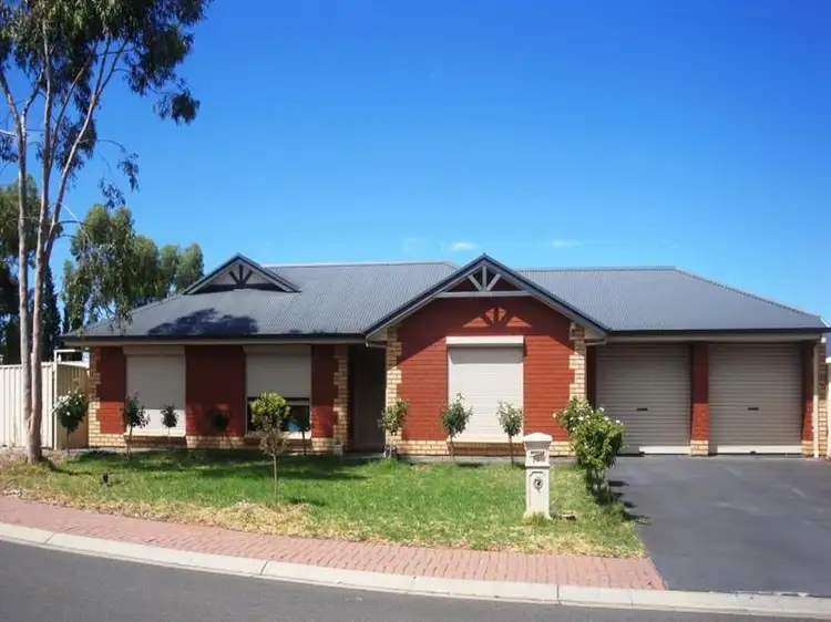 24 Moulds Crescent, Smithfield SA 5114