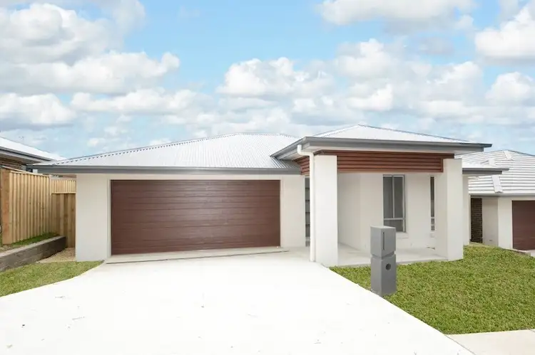 7 Goddard Street, Fletcher NSW 2287