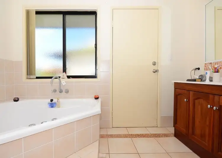 Seventh view of Homely house listing, 2/54 Julie Anne Street, Urraween QLD 4655