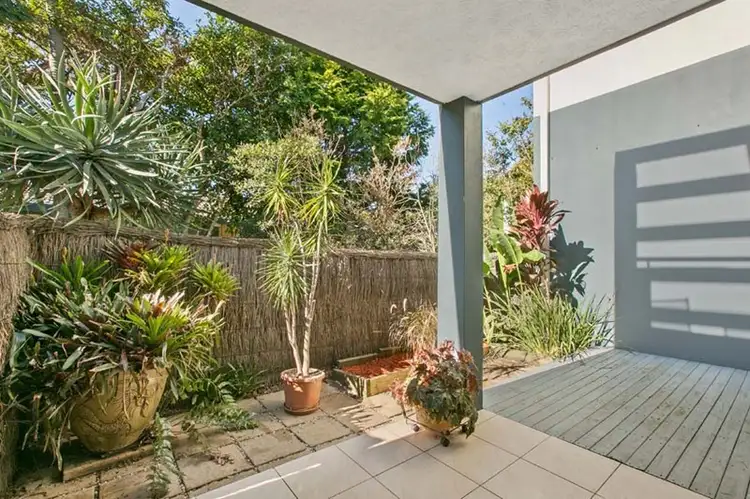 Main view of Homely unit listing, 1/74-76 Old Pittwater Road, Brookvale NSW 2100