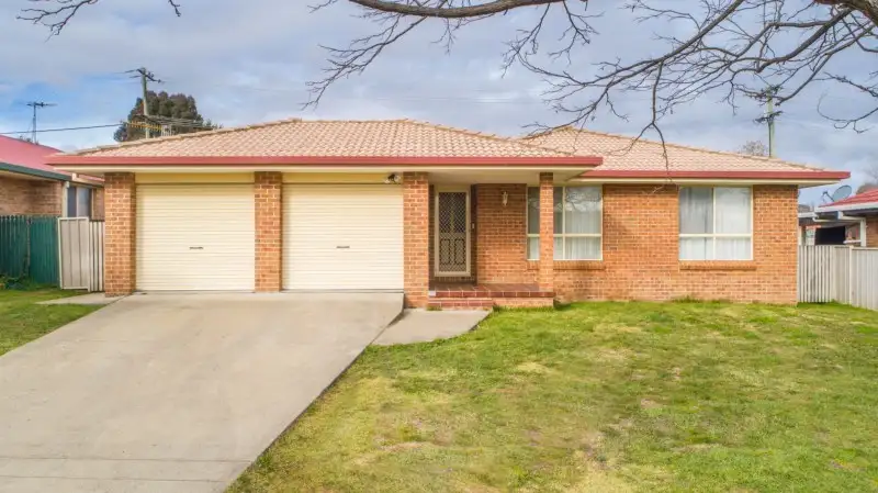Main view of Homely house listing, 21 Ishbell Drive, Armidale NSW 2350