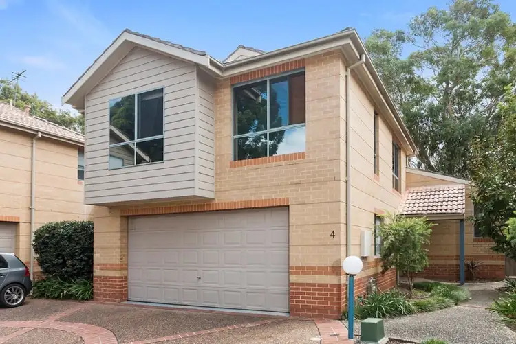 4/11-13 Armata Court, Wattle Grove NSW 2173