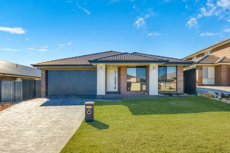 15 Collett Circuit, Appin NSW 2560