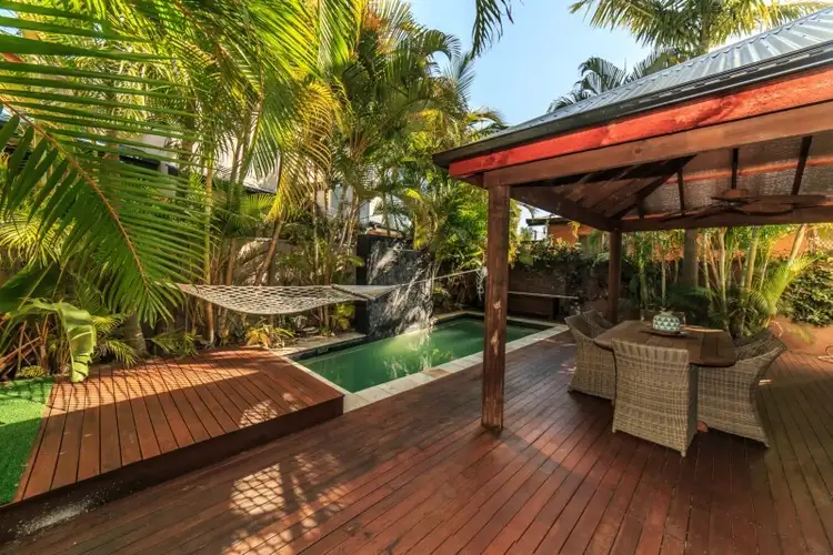 2/50 Heeb Street, Bundall QLD 4217