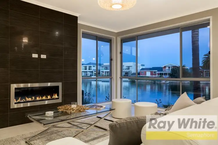 19 Boyd Crescent, West Lakes Shore SA 5020