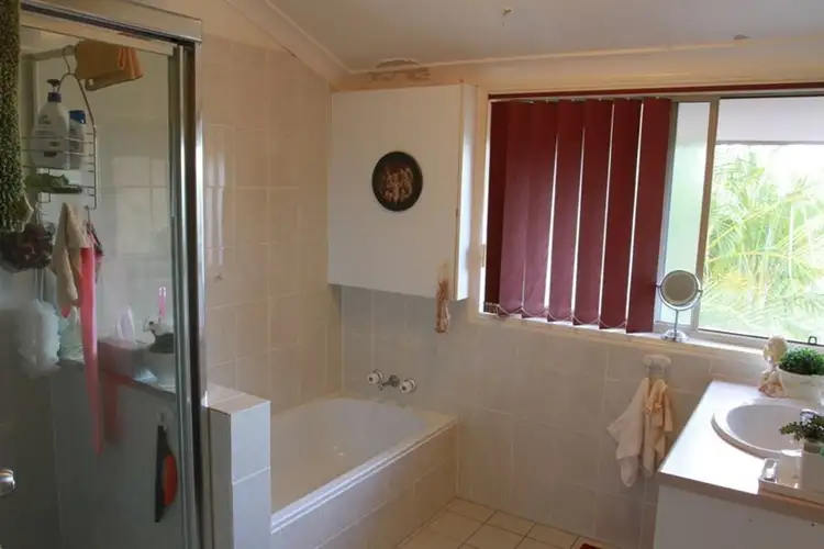 Seventh view of Homely townhouse listing, 11/8 Kilpatrick Court, Highland Park QLD 4211