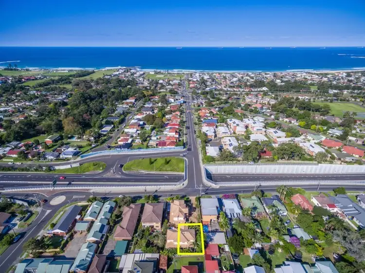 Main view of Homely townhouse listing, 3/10 Mitchell Road, Woonona NSW 2517