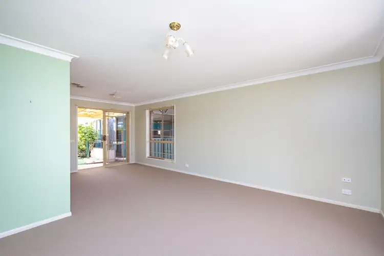 Third view of Homely house listing, 6 Harvey Close, Eaglehawk VIC 3556