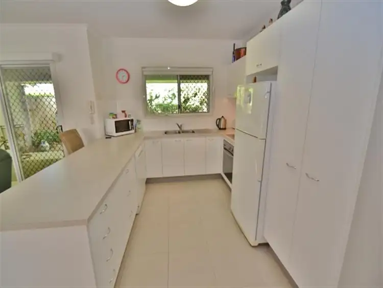 Sixth view of Homely house listing, 2/26 Coolamon Crescent, Beerwah QLD 4519