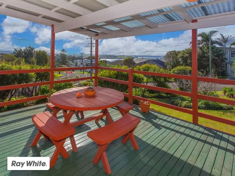 12 North Kiama Drive, Kiama Downs NSW 2533