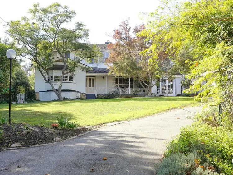 6 Gabo Road, Greenmount WA 6056