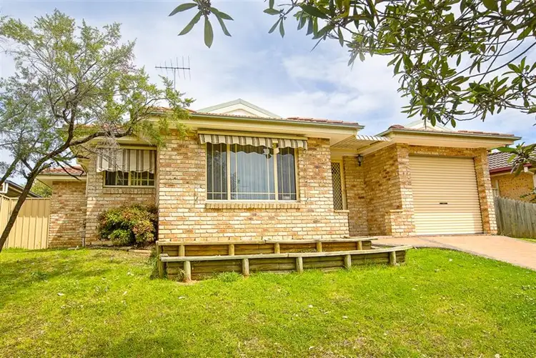 10 Oriole Street, Glenmore Park NSW 2745