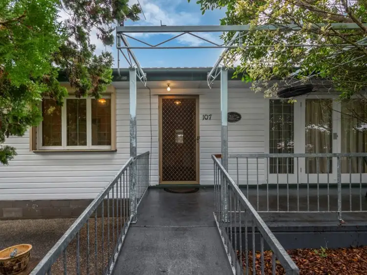 107 Irvine Street, Mitchelton QLD 4053