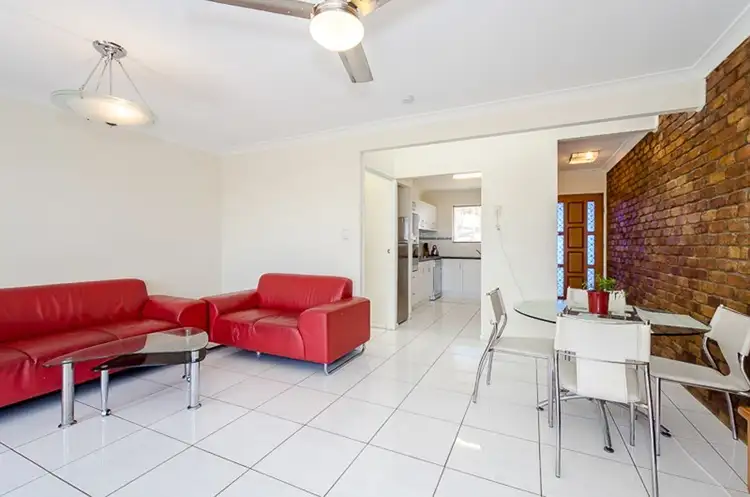 Fourth view of Homely unit listing, 5/16 Kent Street, West Gladstone QLD 4680