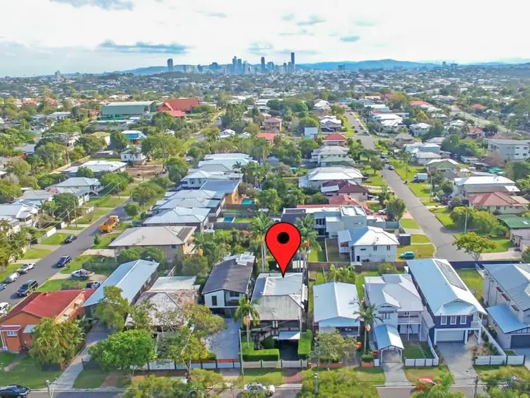 Second view of Homely house listing, 27 Muir Street, Cannon Hill QLD 4170