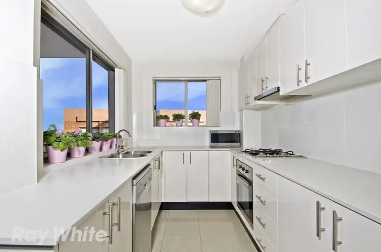 23 548-556 Woodville Road, Guildford NSW 2161