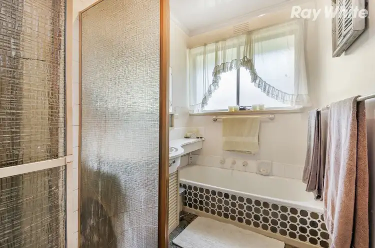 Seventh view of Homely house listing, 39 Linda Crescent, Ferntree Gully VIC 3156