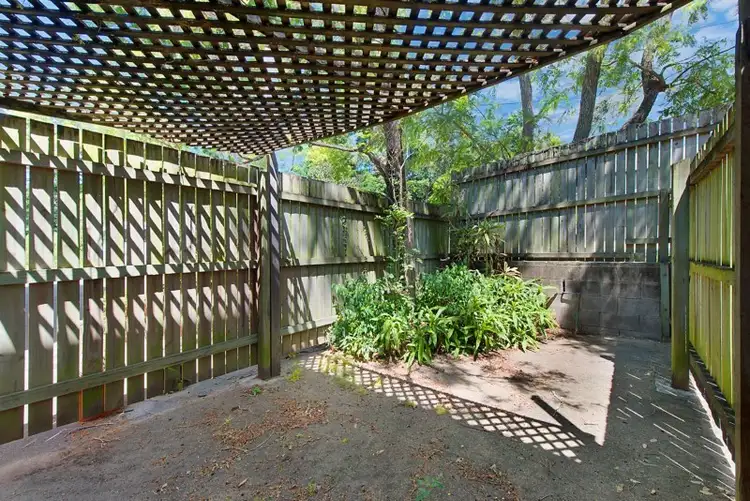 Sixth view of Homely unit listing, 2/2 Glen Parade, Ashgrove QLD 4060