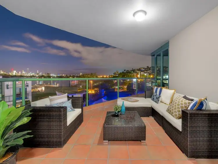 Second view of Homely apartment listing, 8/23 Harbour Road, Hamilton QLD 4007