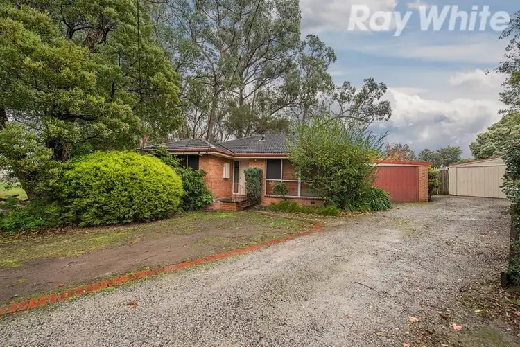 6 Hansford Close, Kilsyth VIC 3137