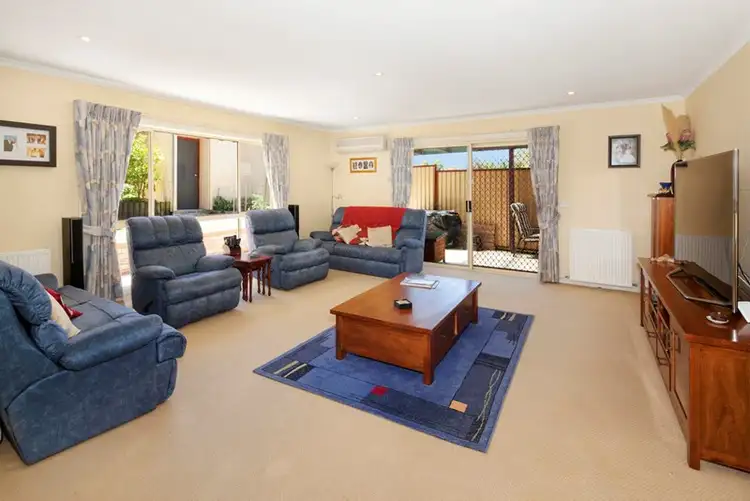 Second view of Homely house listing, 9 Sainsbury Court, Mount Clear VIC 3350