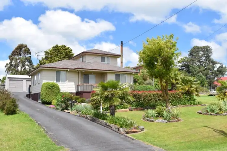 33 Malpas Street, Guyra NSW 2365