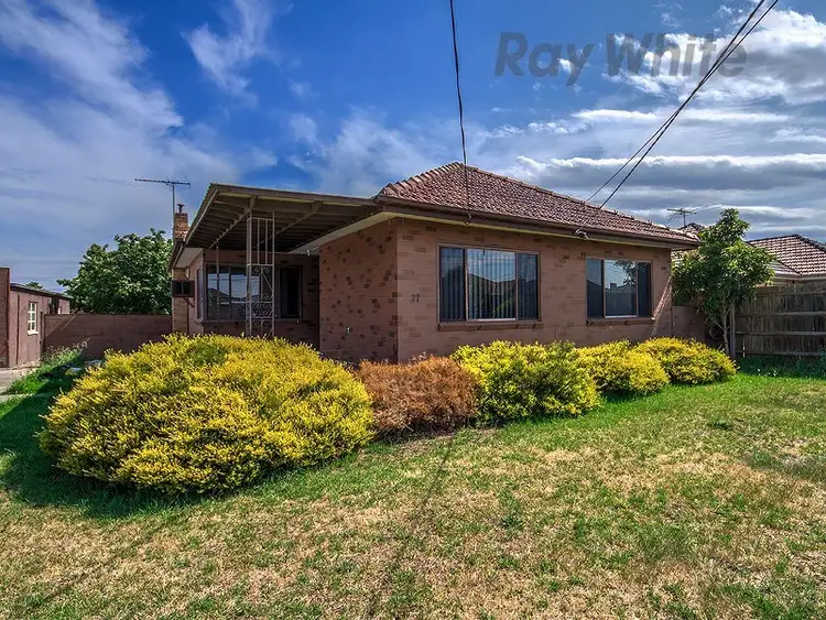 Second view of Homely house listing, 27 Adelaide Street, St Albans VIC 3021