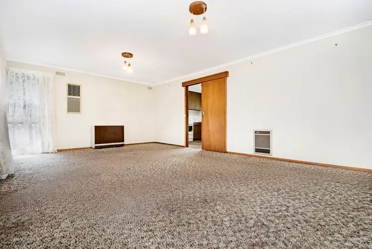 Seventh view of Homely house listing, 4/5 Carpenter Street, Kangaroo Flat VIC 3555