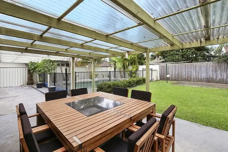 Second view of Homely house listing, 16 Sunshine Drive, Point Clare NSW 2250