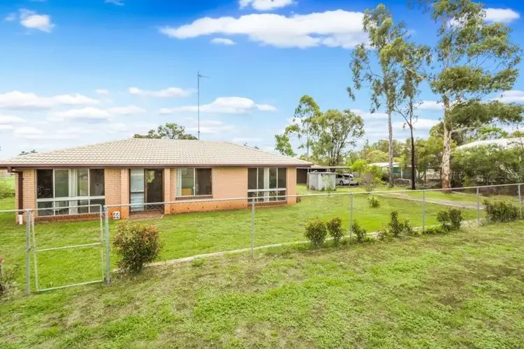 44 Railway Street, Cambooya QLD 4358