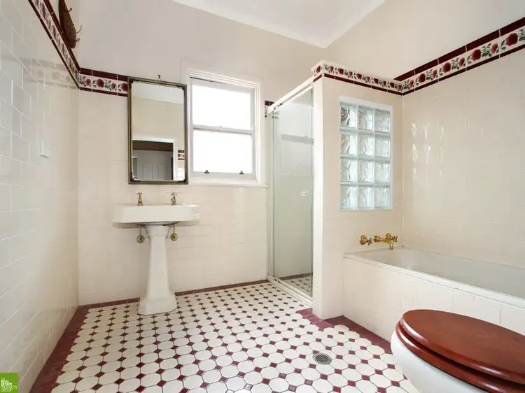Seventh view of Homely villa listing, 1/8 Grey Street, Keiraville NSW 2500