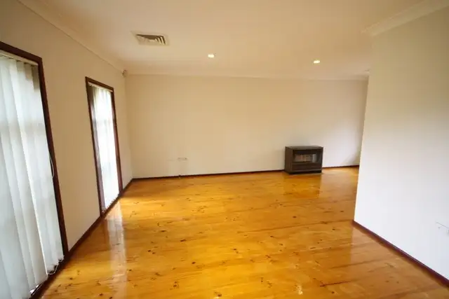 Second view of Homely house listing, 7 Lyrebird Place, Ingleburn NSW 2565