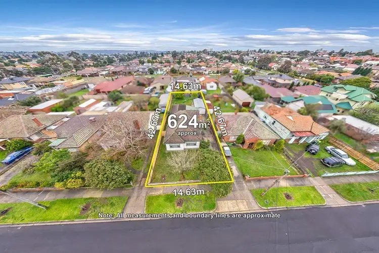 6 Clark Street, Reservoir VIC 3073