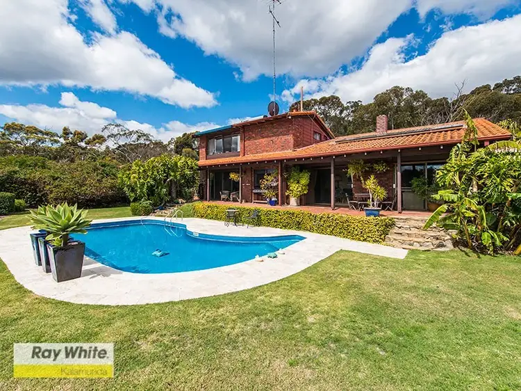 32 Lenori Road, Gooseberry Hill WA 6076