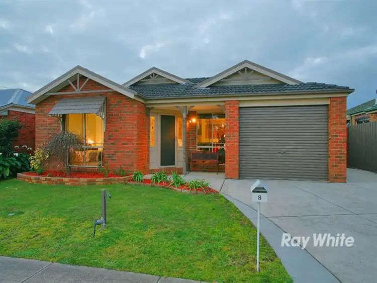 8 Faith Court, Cranbourne West VIC 3977