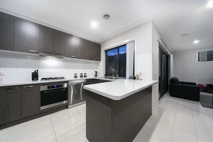Seventh view of Homely unit listing, 1/15 Dearing Avenue, Cranbourne VIC 3977