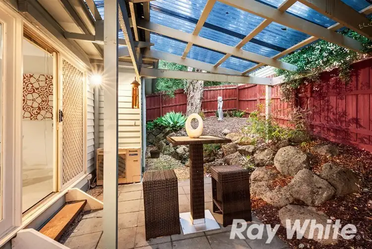 Second view of Homely unit listing, 1/23 Woodland Grove, Briar Hill VIC 3088