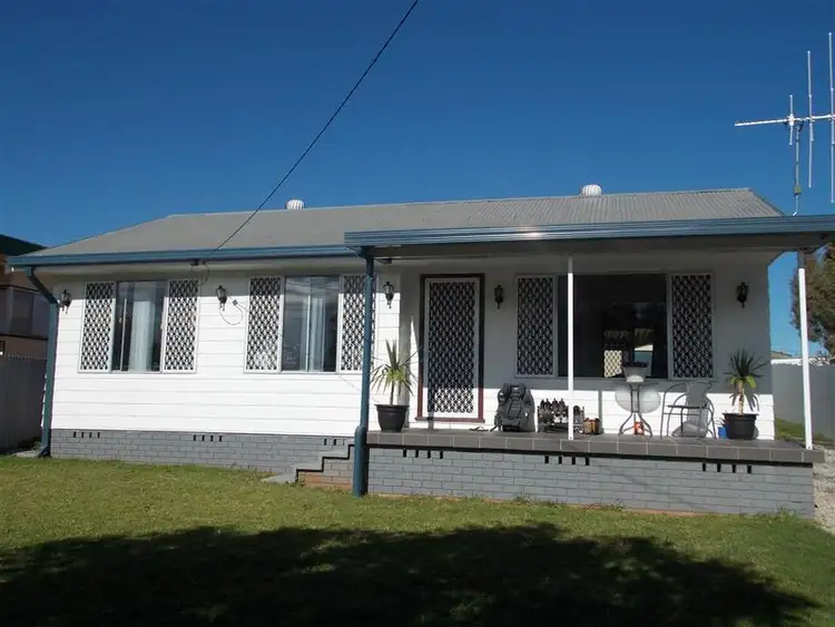 21 Woodward Street, Parkes NSW 2870