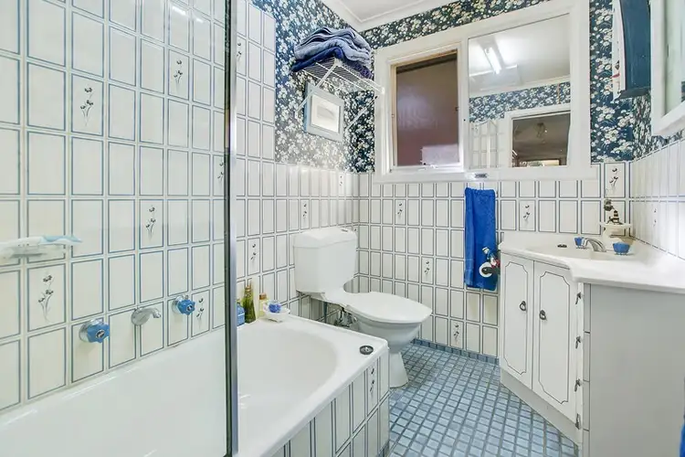 Fifth view of Homely house listing, 5 Cassia Grove, Frankston VIC 3199